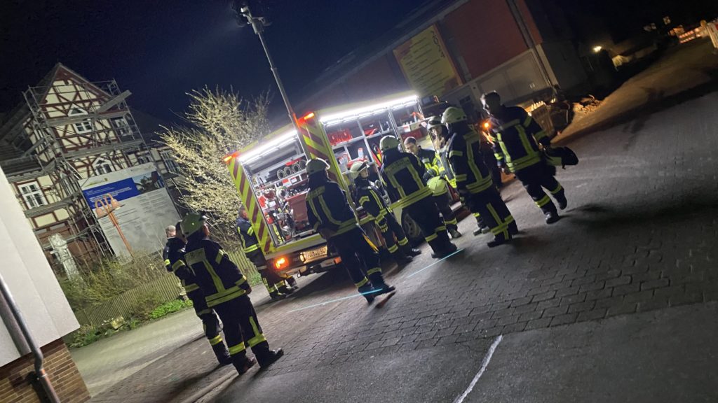 Übungsdienst: Personenrettung &#038; Löschangriff