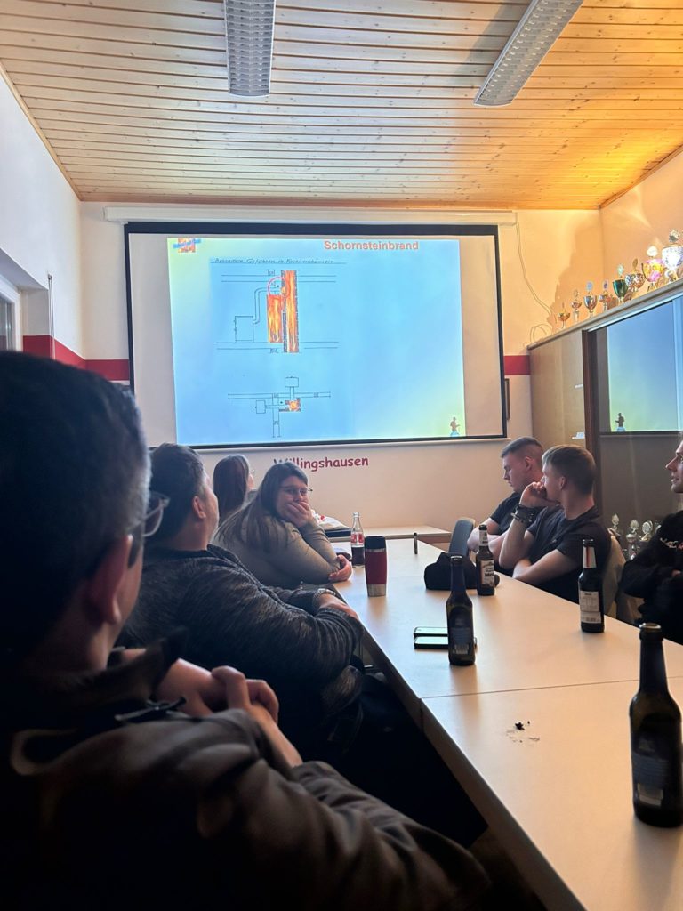 Dienstabend: Schornsteinbrand